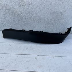 2019 2022 JEEP CHEROKEE WHEEL FLARE MOLDING  REAR LEFT SIDE OEM
