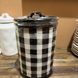 Ceramic Black & White Buffalo Check 