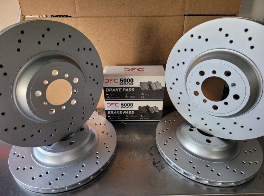 BMW M3 08-13 Front And Rear Drilled Rotors Ceramic Brake Pads