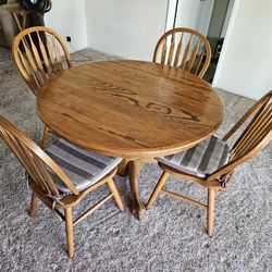 Furniture, Oak Table, 6 Chairs, 2 Barstools, 2 Leaves,& 1 Bookcase