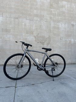 EOYOBIKE 700C Aluminum Frame 483mm Large size Hybrid Bike