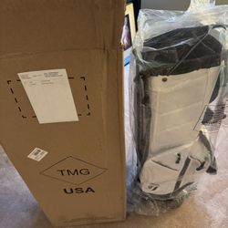 Brand New TaylorMade Flex tech Golf Stand Bag