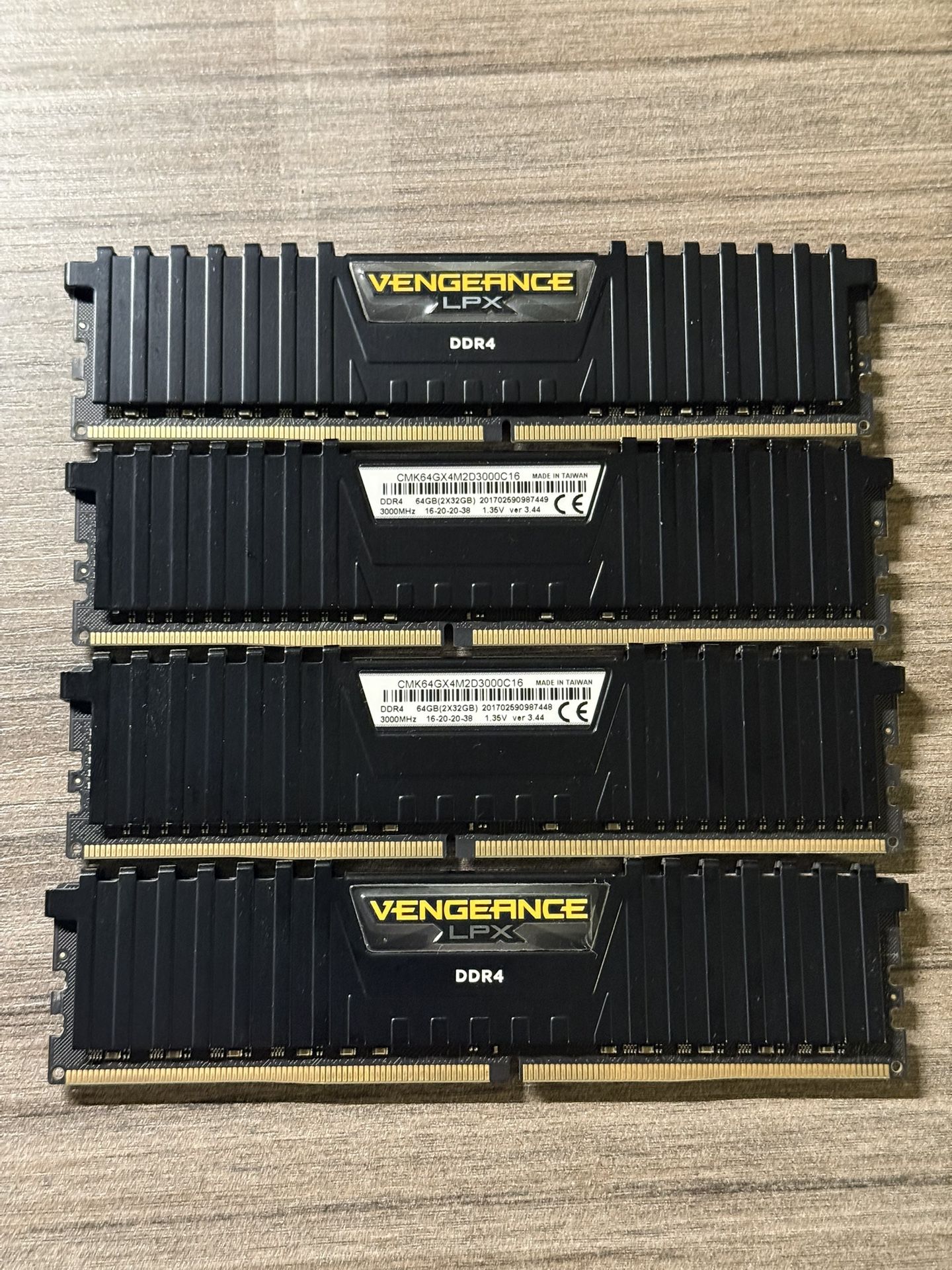 Corsair Vengeance LPX DDR4 (128GB) (4x32)