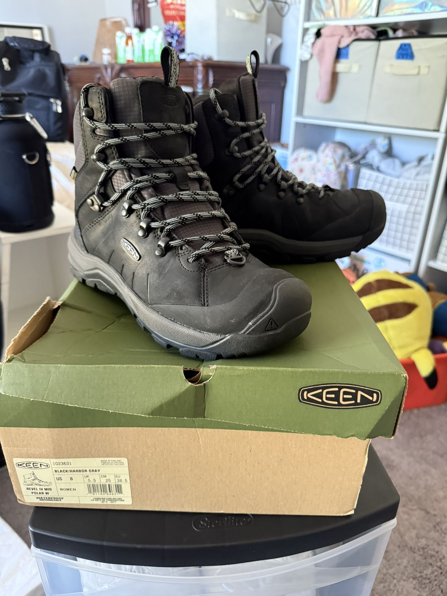 Women’s KEEN Revel IV mid polar W