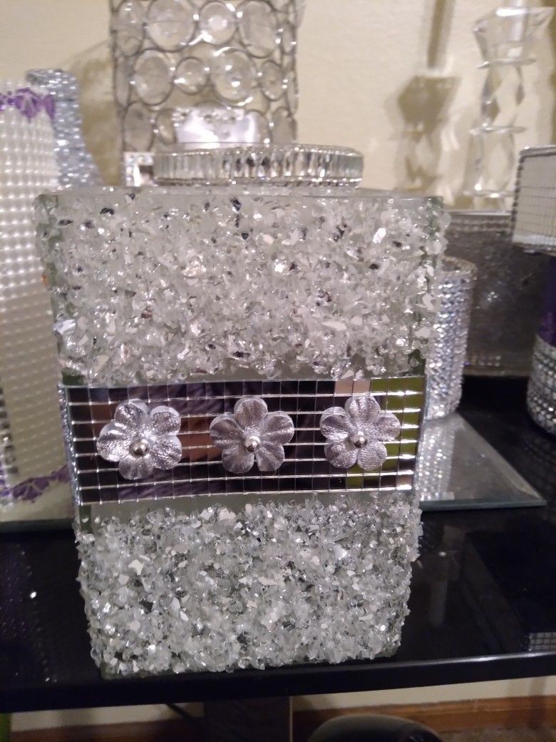 Crushed Glass N Mirror Vase