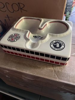 Independent Combi Pool Ashtray for Sale in Huntington Beach