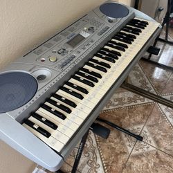 Yamaha Keyboard Psr-275