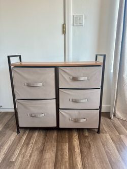 Storage unit with fabric drawers