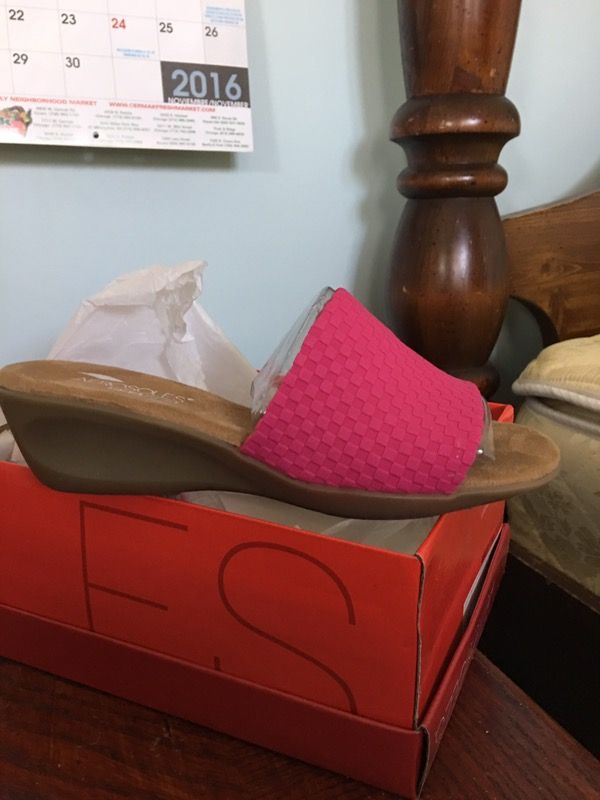 Women's pink Sandals