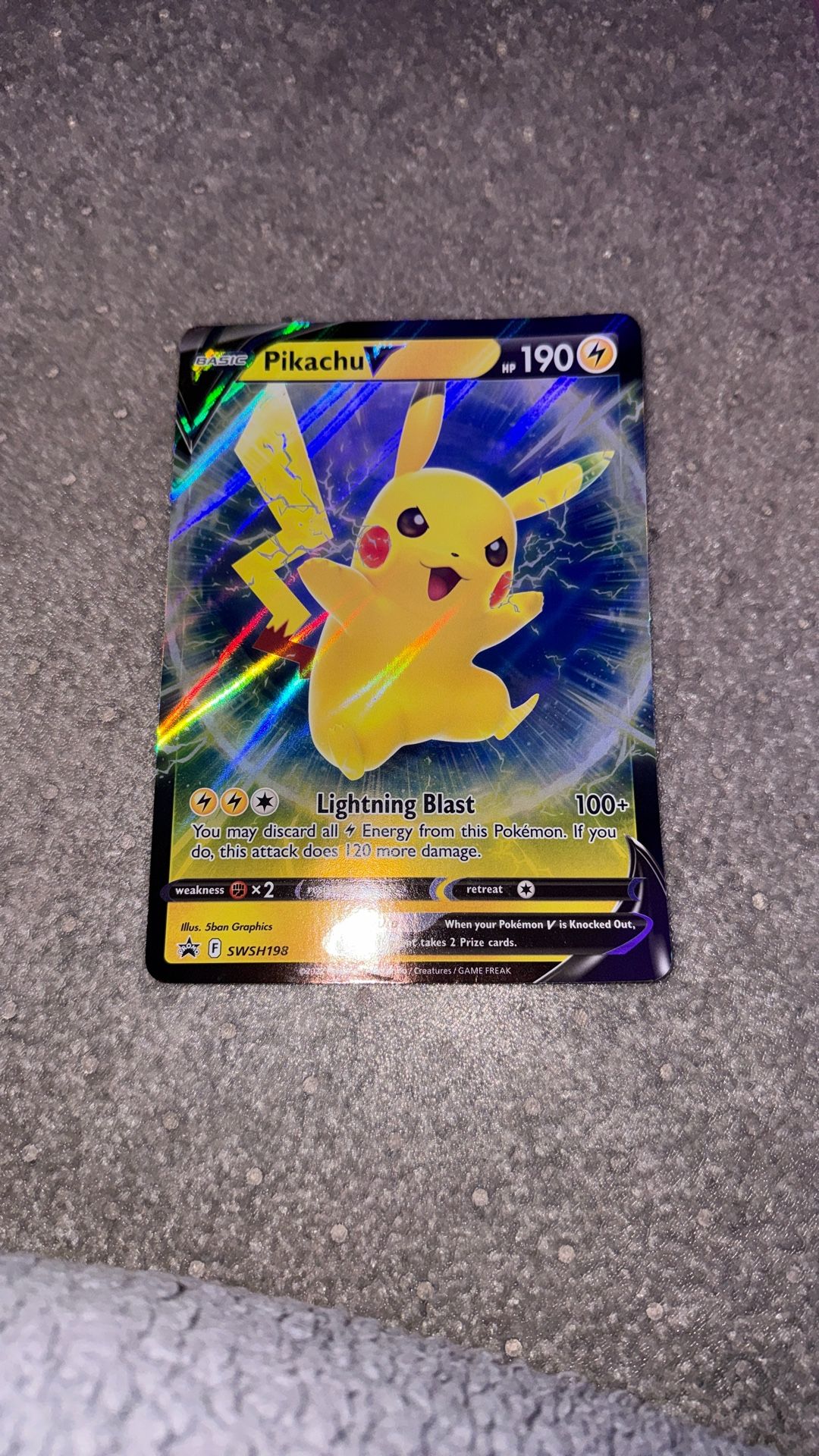 Jumbo Pikachu V Card