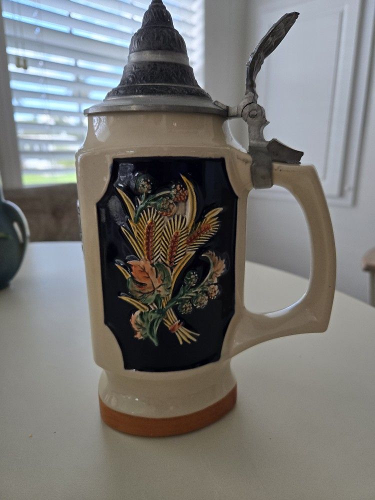 Vintage Gerz Beer Stein11"Tall Handgemalt German Pewter Lidded Gertz