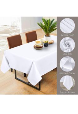 Polyester Rectangle Table Cloth 60x102in.- White, Navy blue, flowers