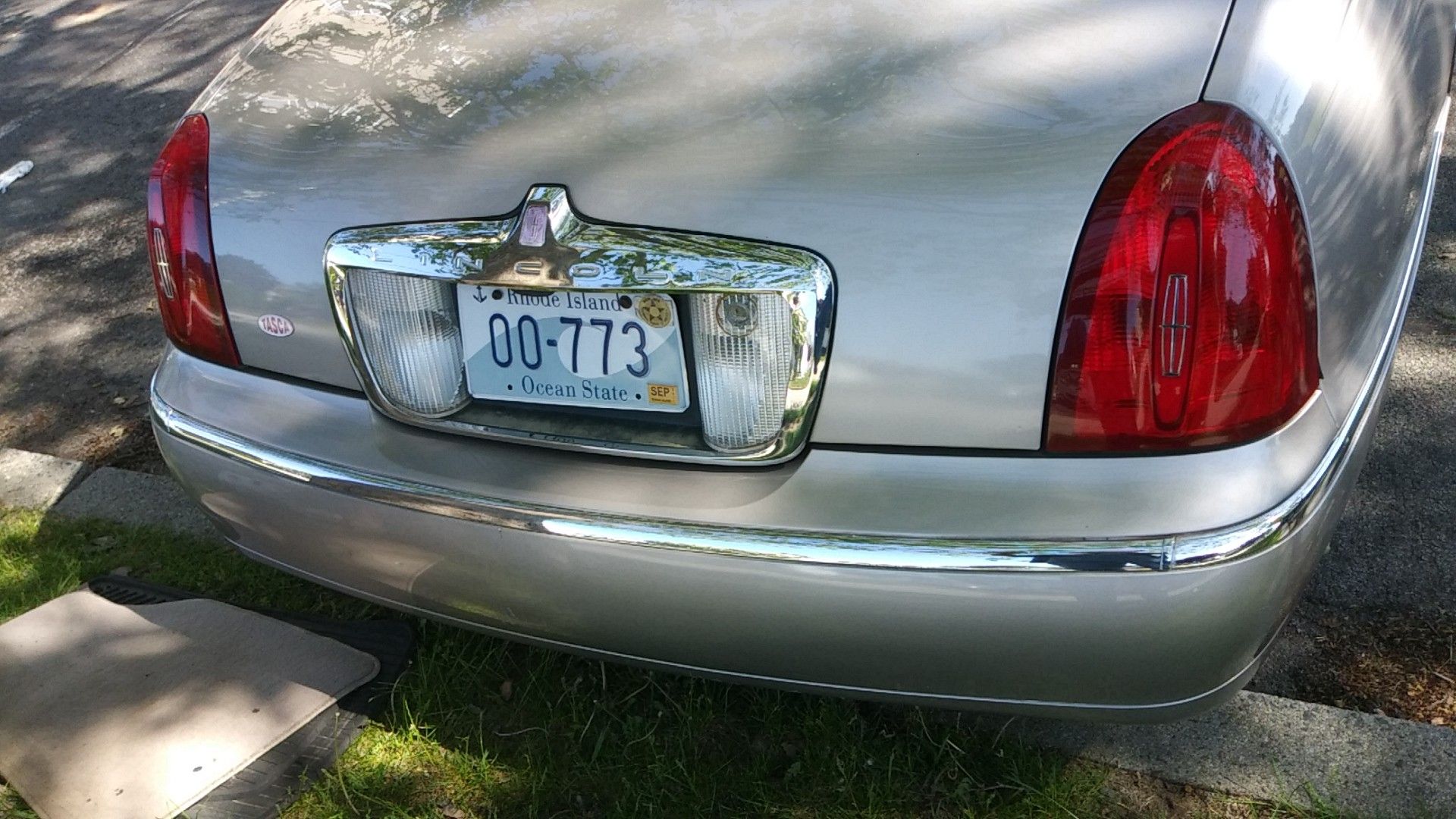 2001 Lincoln Town Car