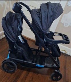 Graco Uno2Duo Stroller 8ways To Use It. $130