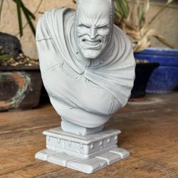 “Batman Bust Statue 6.5" Gray 3D Printed Figure DC Comics Dark Knight