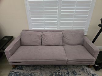 Sofa fore sale!