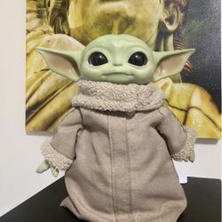 Star Wars The Mandalorian Grogu Plush Toy with Soft Body, 11-inch Character Figure