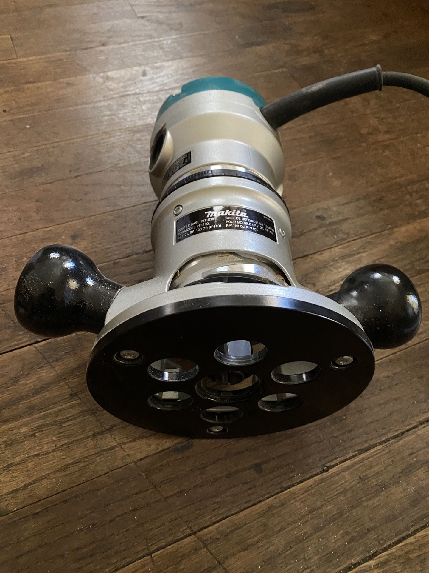 Makita Router RF1101. Brand New