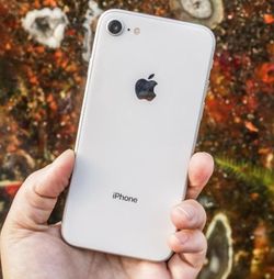 💸 iPhone 8 – Smart. Simple. Affordable.