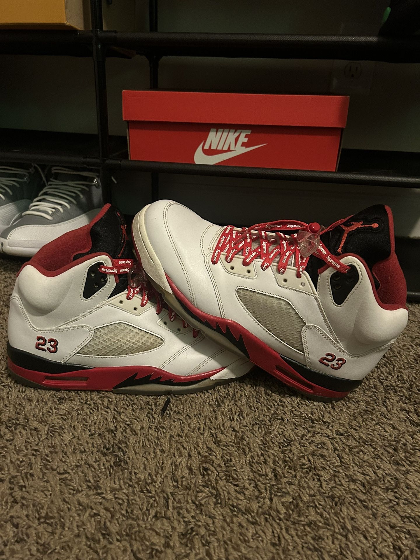 Jordan Retro 5 Fire Red