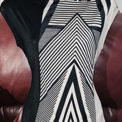 Very Nice Woman’s Shirt Size (s) Like New Only $10