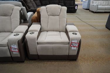 Manual Recliner — Rutherford Home 