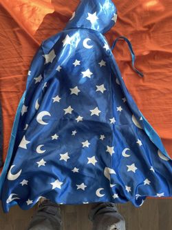 Mickey Mouse Magic Cape