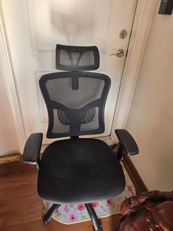Computer chair