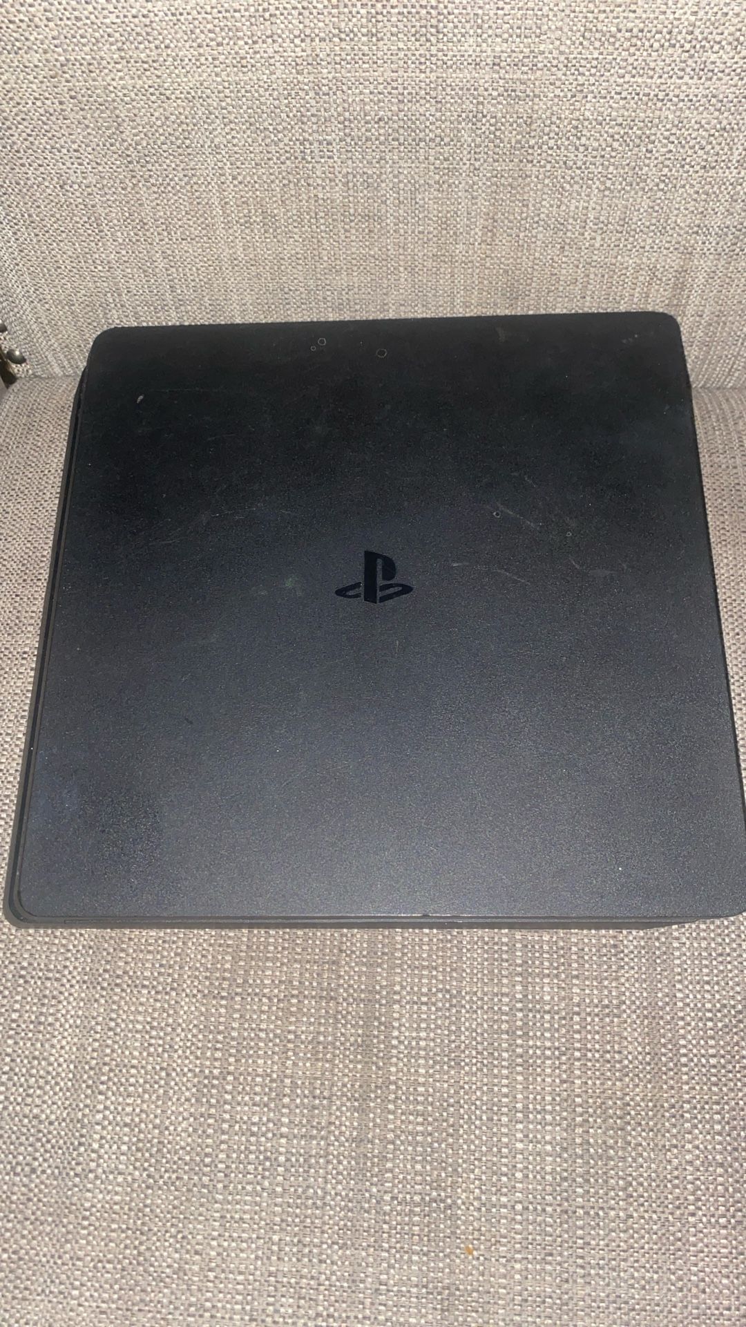 PS4 Slim