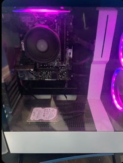 Gaming pc tower and PC screens