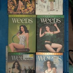 WEEDS  seasons 2 -3-4-5-6 and 7 all Complete 