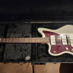 Left-to-right Restrung Jazzmaster