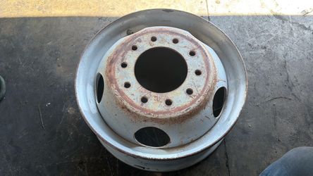 One 19.5 Inch Steel Dually Wheel 10x8.75 Inch lug pattern fits classic Chevy Or gmc C50 and C60 Medium duty Trucks