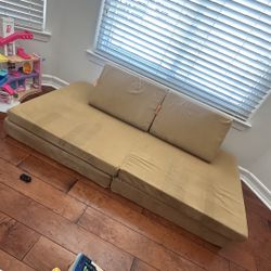 Nugget Kids Couch