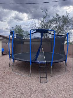 15’ trampoline