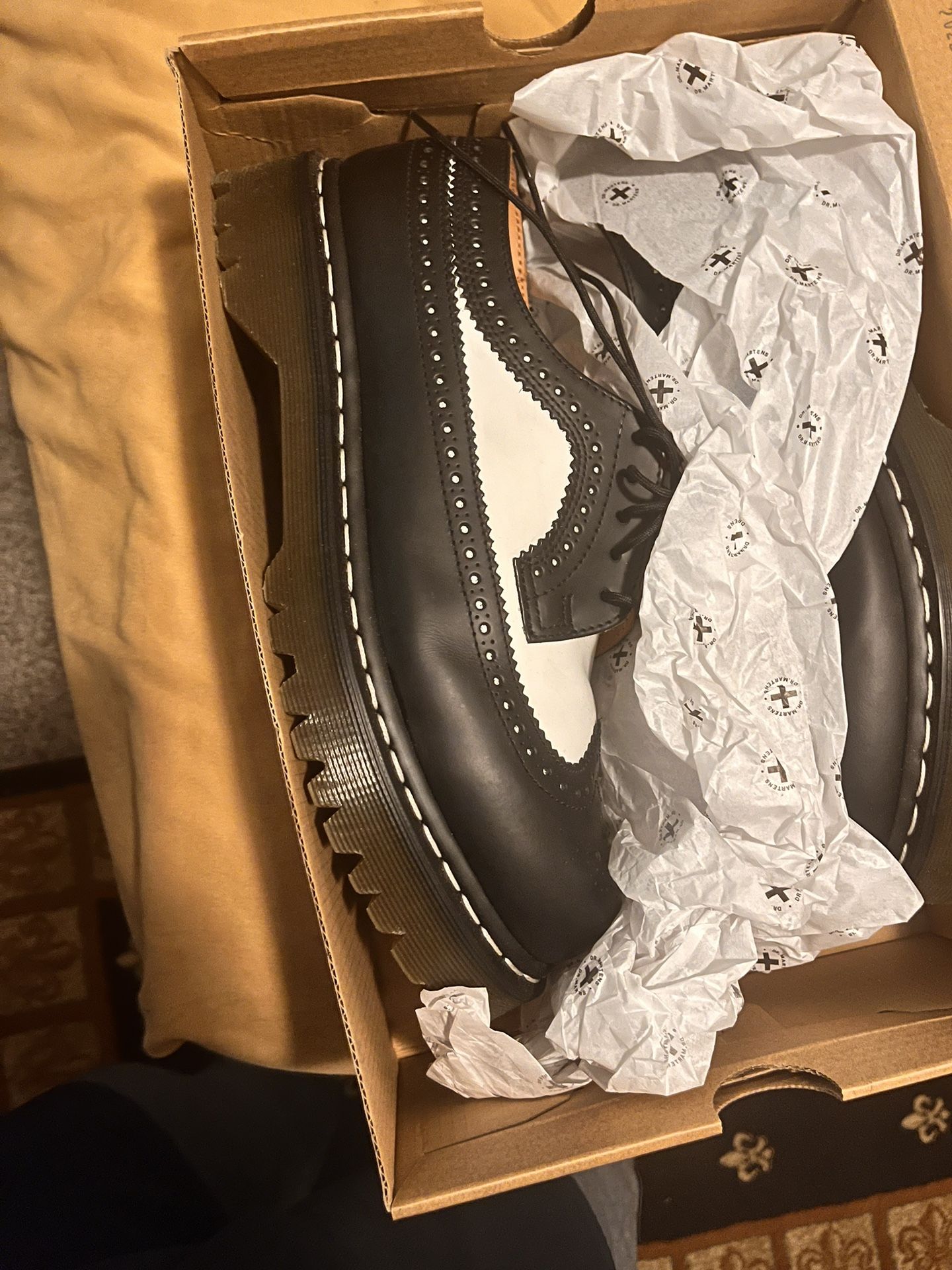 DR MARTENS 3989 BEX SMOOTH LEATHER BROGUE SHOES