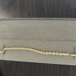 10k Gold Bracelet 