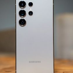 Samsung S24 Ultra (256 GB) Unlocked