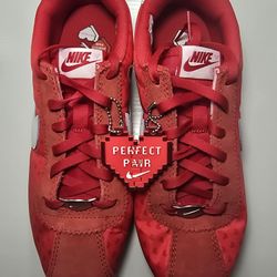 🚨 Nike Cortez "Valentine's Day" Edition - Women's Size 5.5 (4Y) 🚨