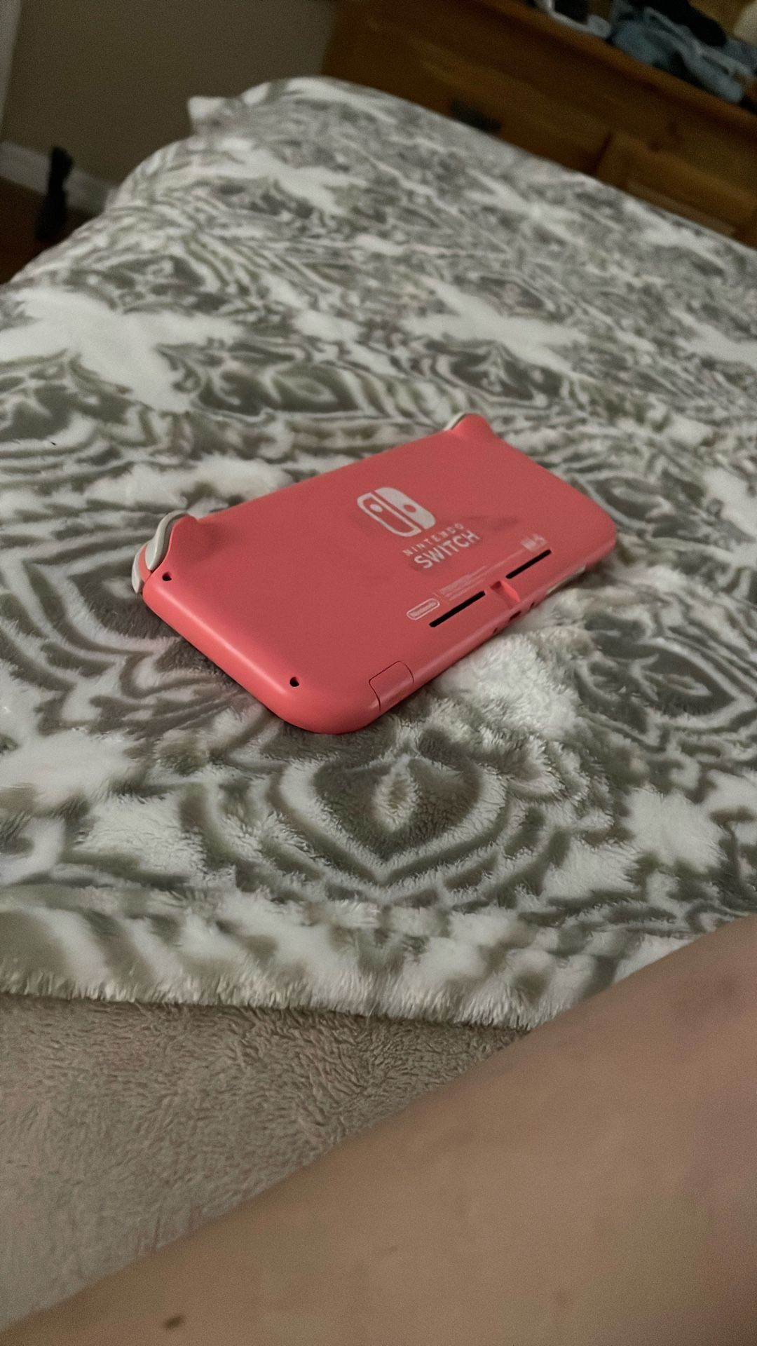 Nintendo Switch Lite Coral Pink