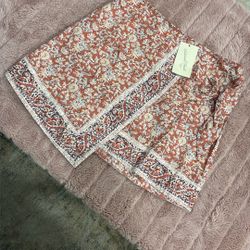 New Universal Thread Mini Skirt