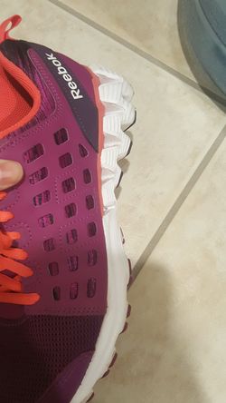 Reebook sneakers size 5.5 in us size