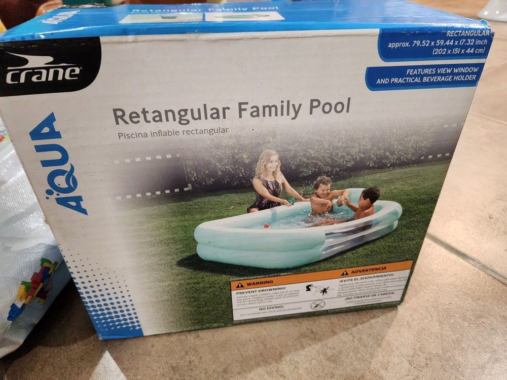 Aqua Retangular Family Pool