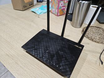 Asus router RT-AC66U B1