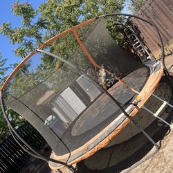 Trampoline 