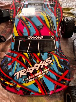 Traxxas Slash RC Car with Accessories Bundle