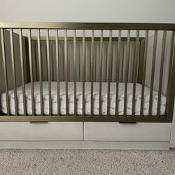 Restoration Hardware Kids Crib / Toddler Bed 
