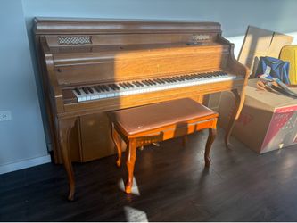 Steinway Upright Model 100