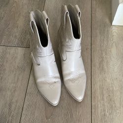 Beige Boots