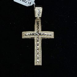 14KT Gold Cross Pendant
